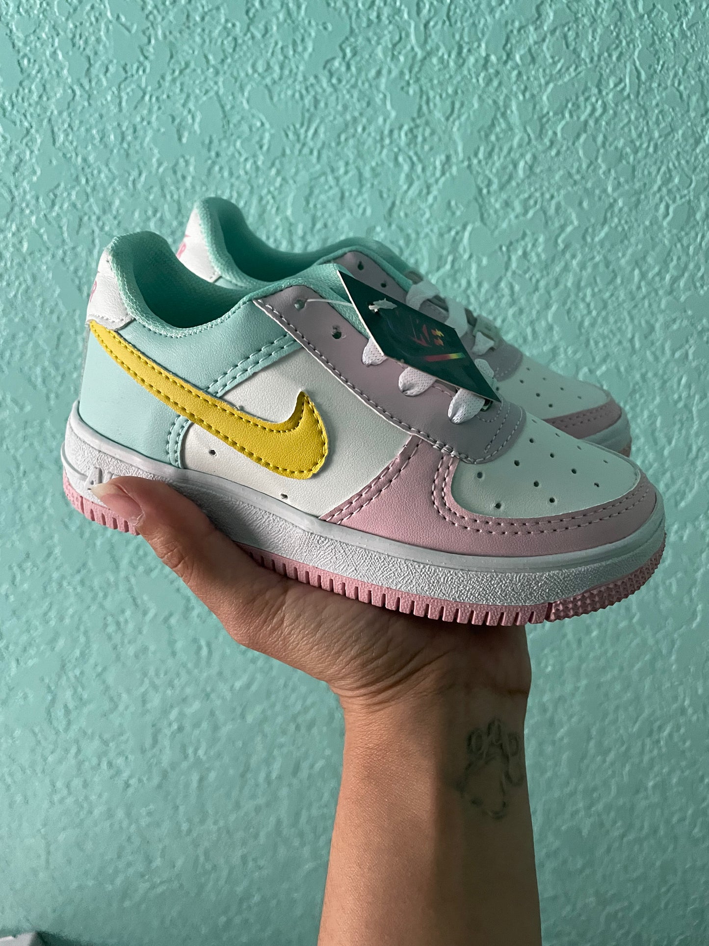 Pink/white shoes